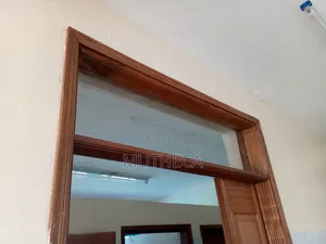 Annealed Glass
And Putty