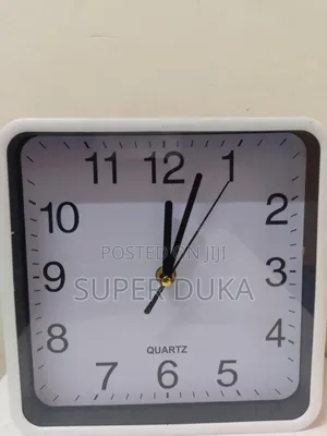 Sq Wall Clock – Silver (25cm 28cm)