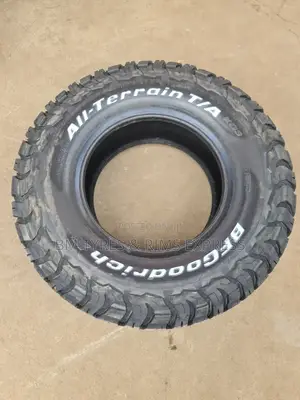 Lt 265 /75 R16 Bf Goodrich () All Terrrain.