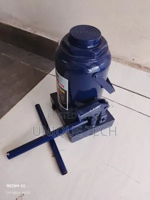 Heavy Duty 50t Hydraulic Bottle Jack Durable Steel Design