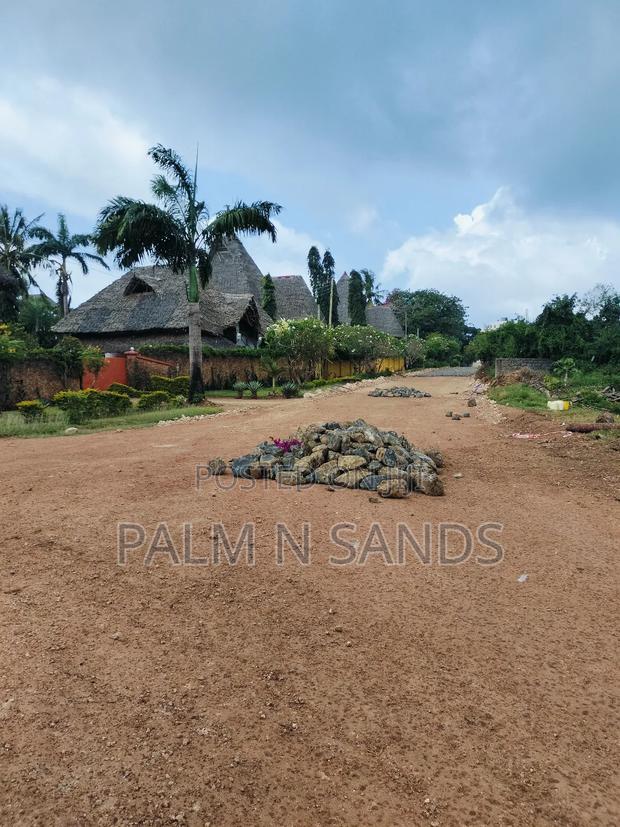 Two Prime Quarter Acre Plots Available in Galu! - thumbnail 3