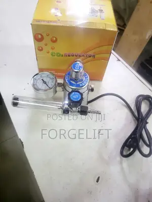 Universal Co2 Regulator- Top Quality