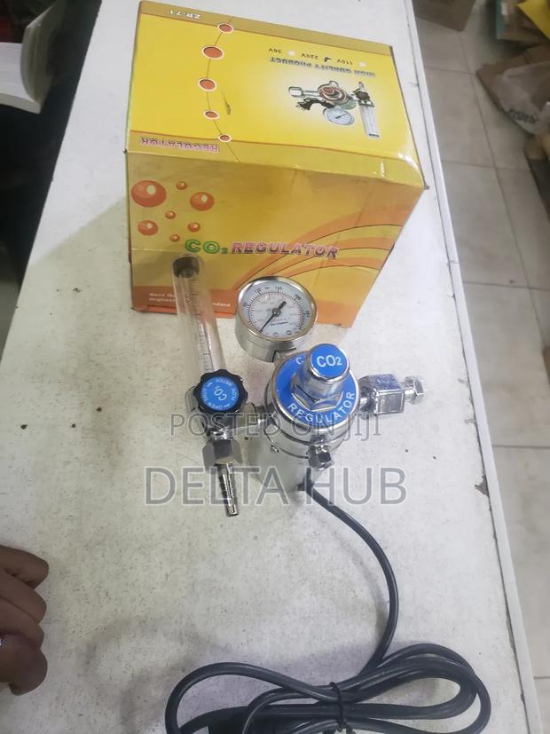 Standard Cga-320 Valve Co2 Regulator - main view