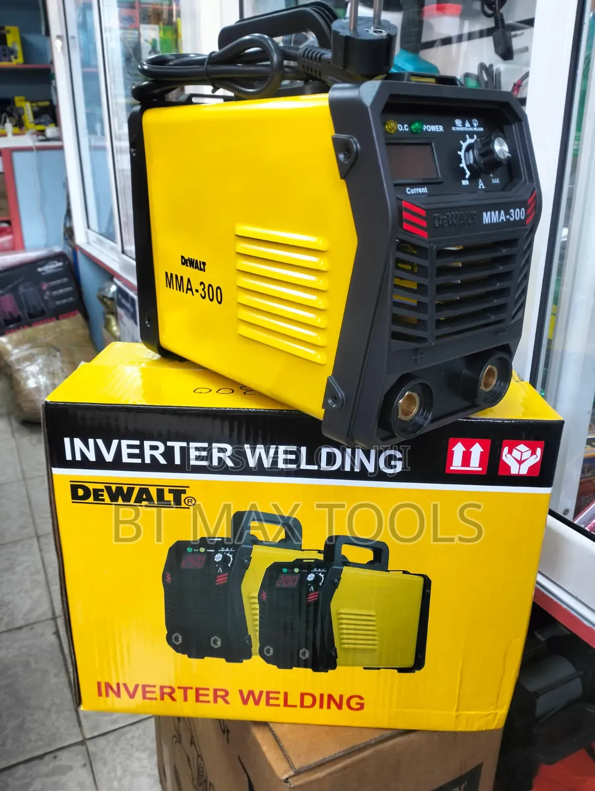 300 Dewalt Welding Machine