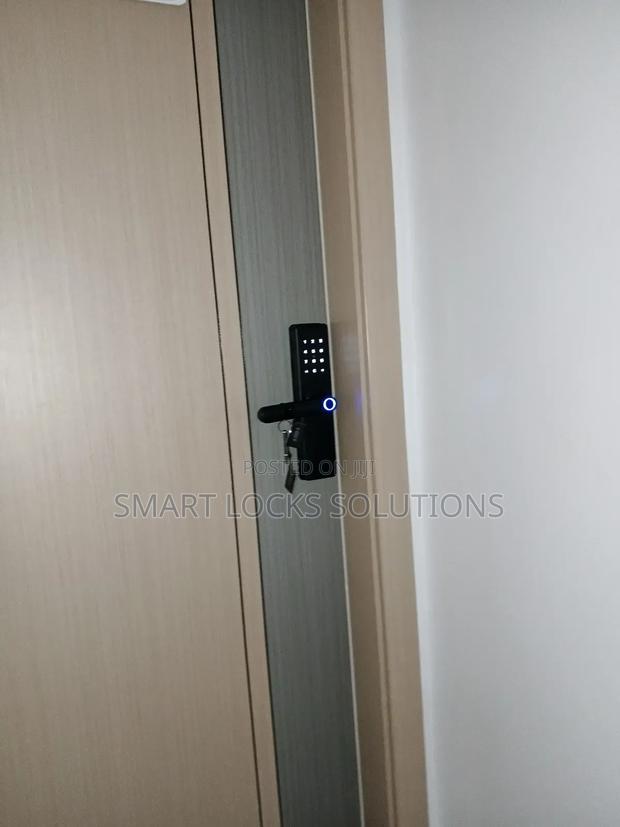 Intelligent Door Lock Tuya Wifi Remote Unlock Fingerprint - thumbnail 4