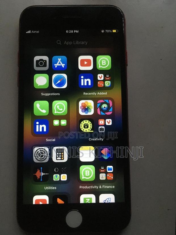 Apple iPhone 7 128 GB Red - main view