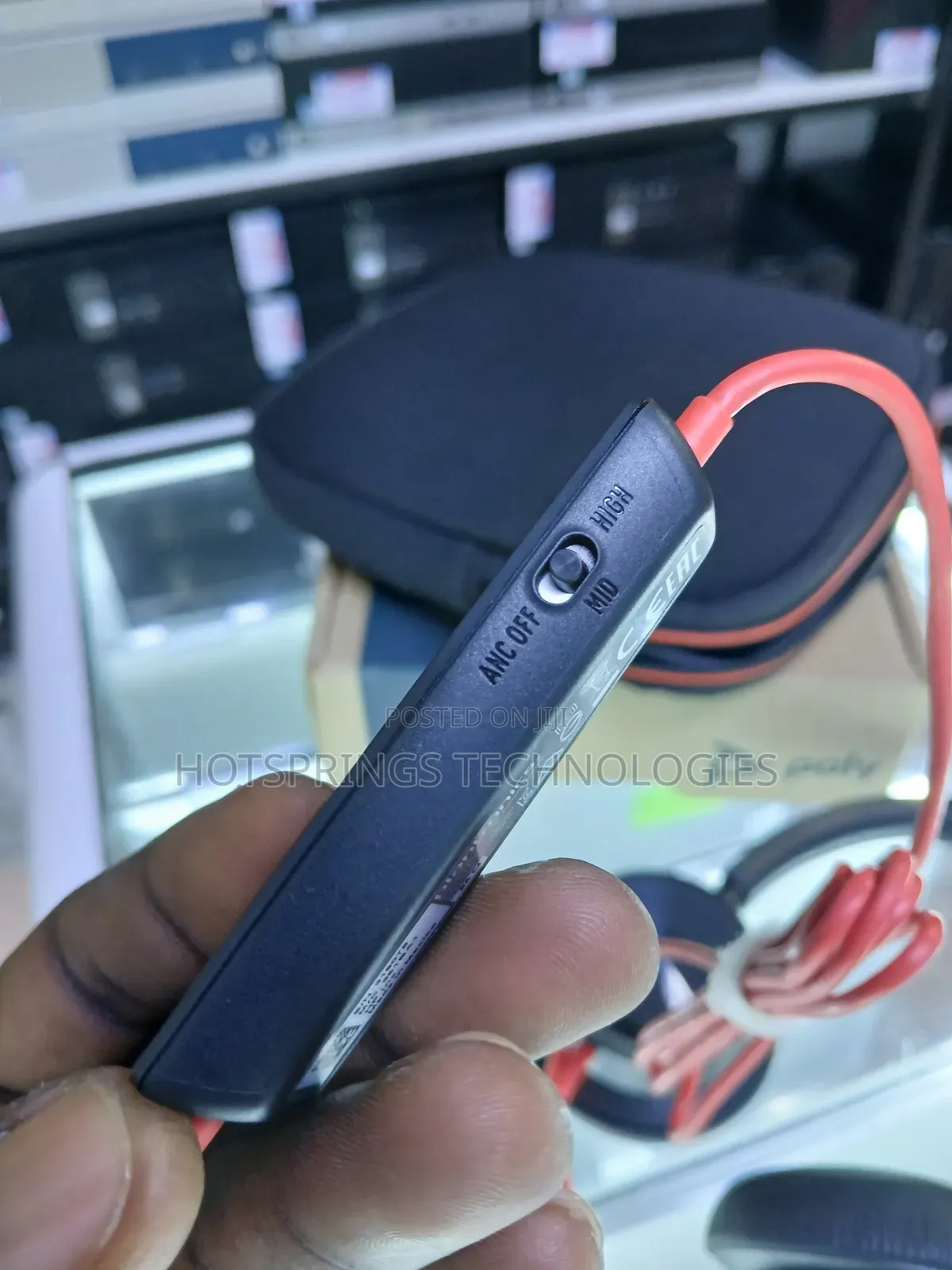 Poly Blackwire 8225