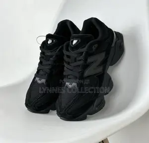 New Balances 9060 " Deep Black" ,Deep Black Sizes 37-41