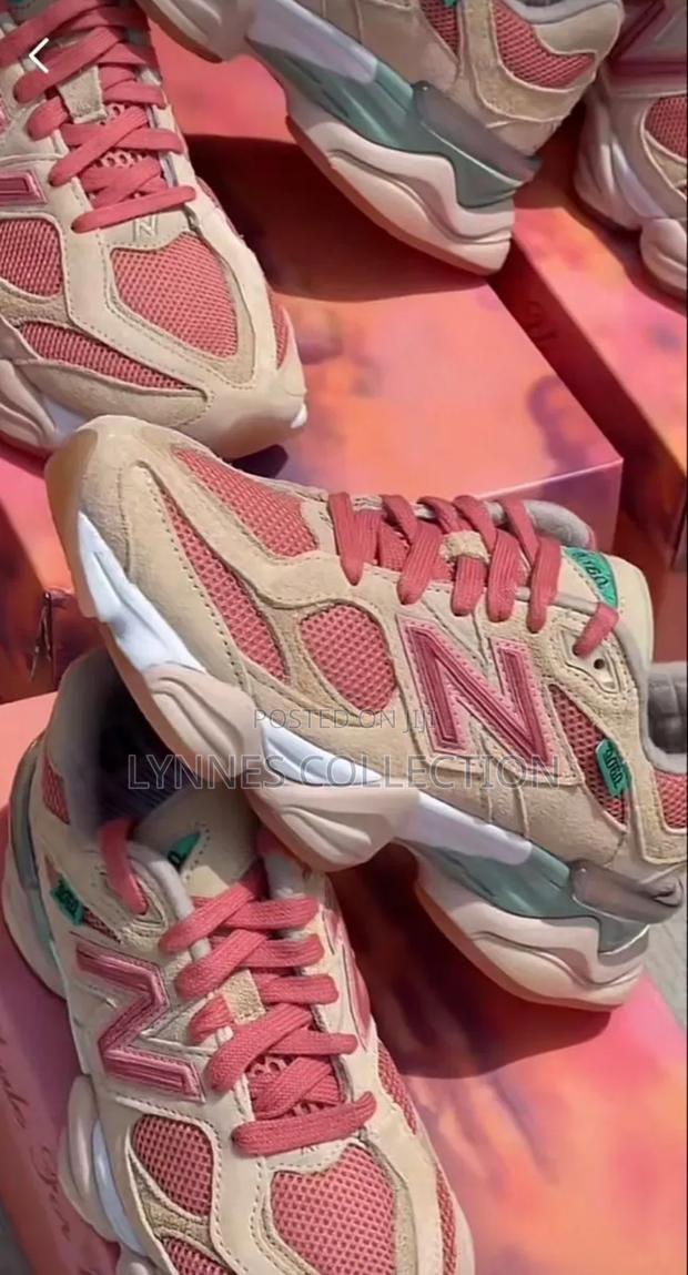 New Balances 9060 " Deep Black" ,Deep Black Sizes 37-41 - thumbnail 4