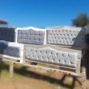 Gray 5x6 Bed With Tufted Design – Strong, Comfortable, and Stylish