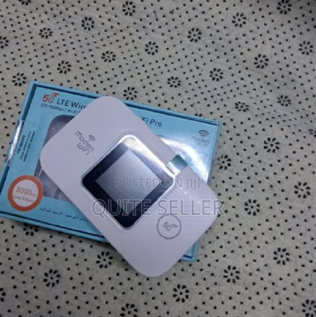 Mobile Network Portable Mifi Router Hotspot Lte 4g ,5g 150 - 300 MBPS