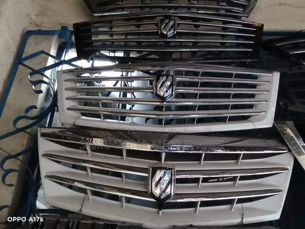 Grill Toyota Alphard - main view