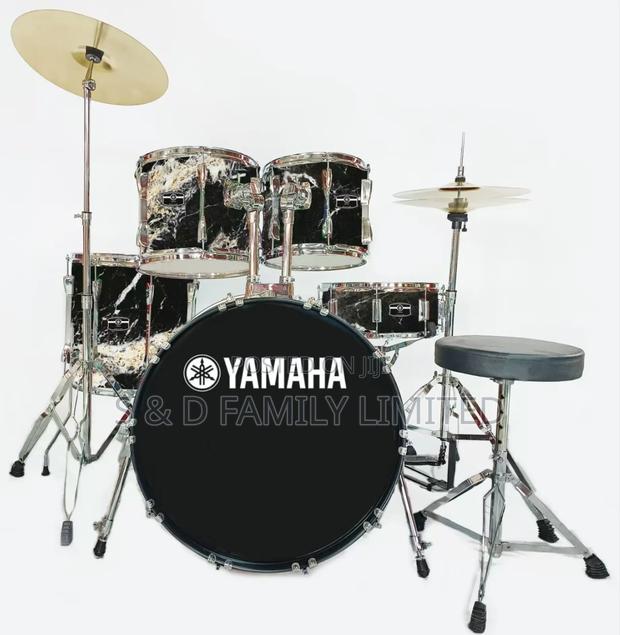 Yamaha 5 Piece Drumset - main view