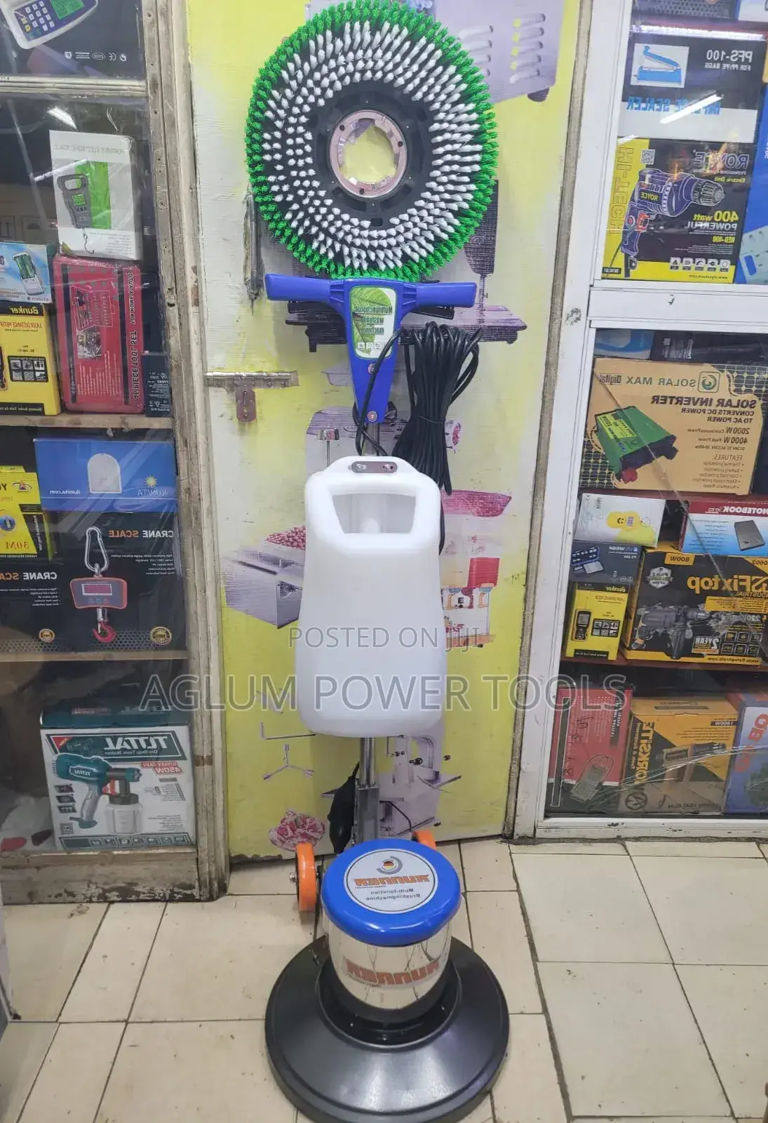 Commercial Floor Scrub Machine