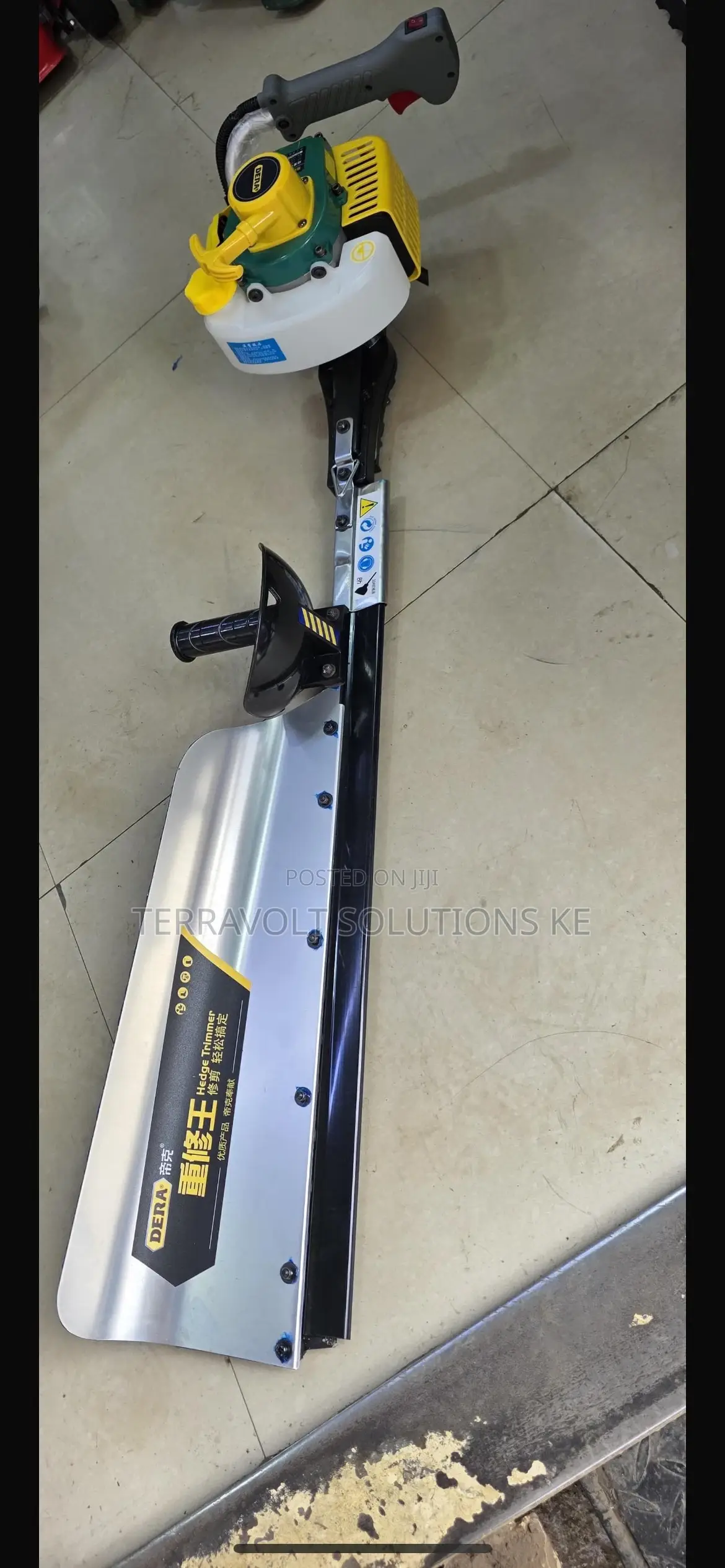 Dera 2 Stroke Fence Hedge Trimmer