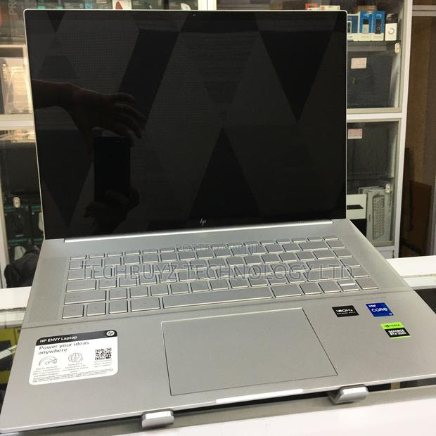 New Laptop HP Envy 16 Gaming 16-H1023dx 16GB Intel Core I7 SSD 1T