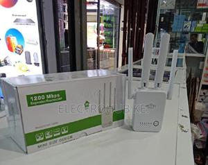 2.4ghz/5ghz Wifi Repeater/Extender. - thumbnail 2