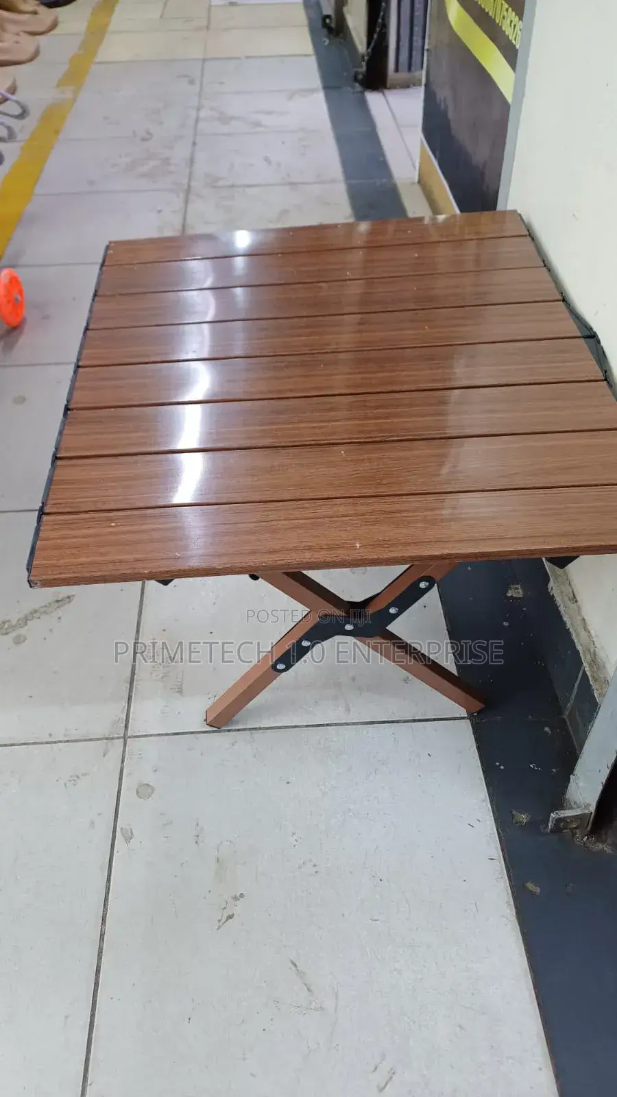 Foldable Table, Foldable Table