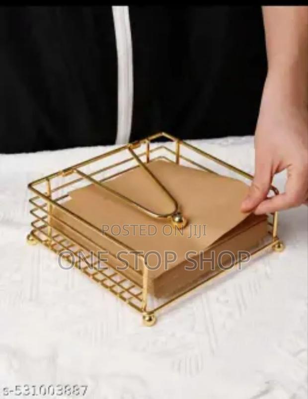 Luxury Metallic Saviette Holder With Bamboo Place On