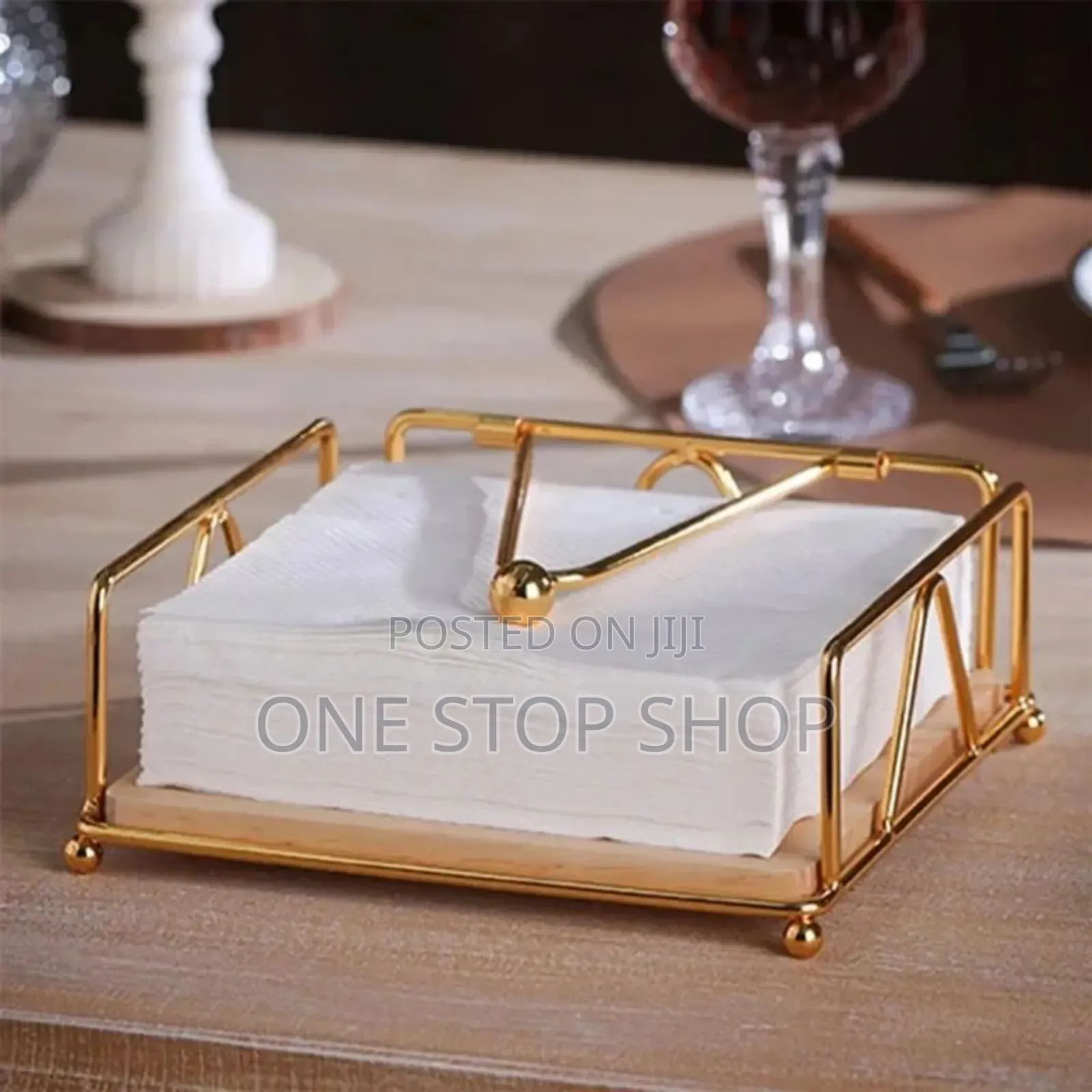 Tissue/Saviette Holder for Dining Table