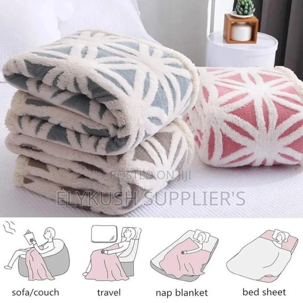 Sheper Fleece Blanket - thumbnail 3