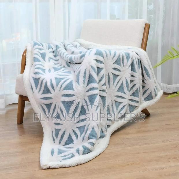 Sheper Fleece Blanket - thumbnail 4