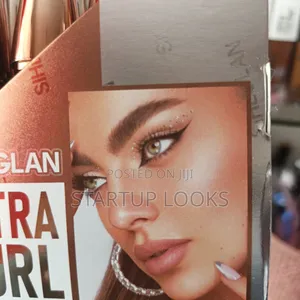Makeup Ultra Curl Volume Mascara + Free Eyeliner