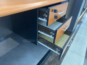 Office Desk: 1.2m Advanced Desk