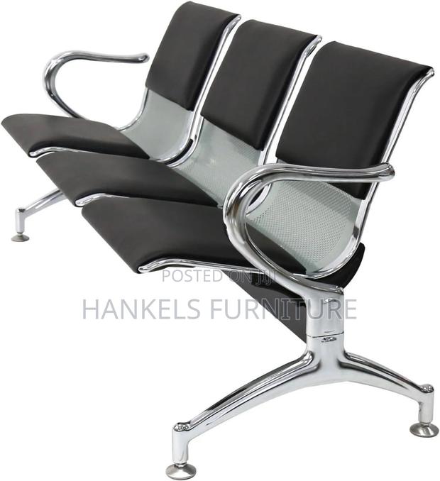 3-Link Padded Waiting Bench