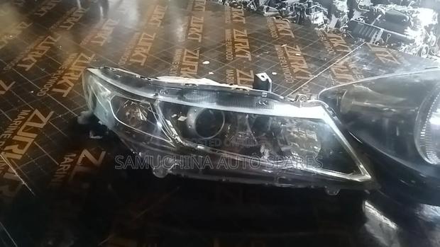 Headlight Honda Stream 2010