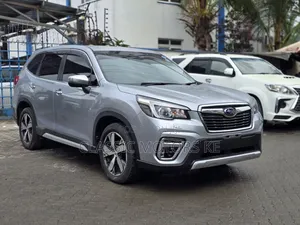 Subaru Forester Premium AWD 2019 Silver