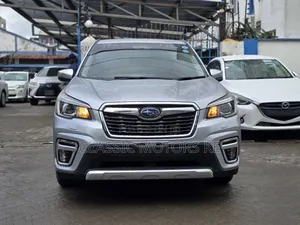 Subaru Forester Premium AWD 2019 Silver