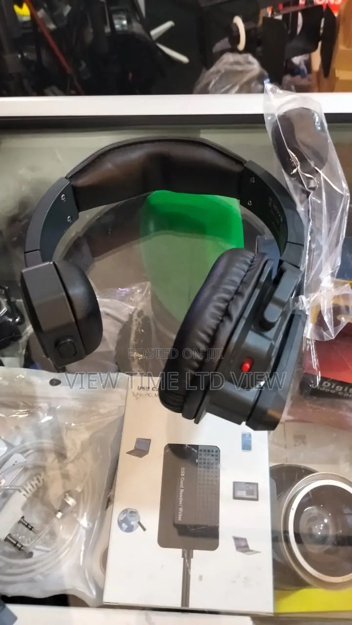 Hollyland Solidcom Se Global 5s – 5-Person Wireless Intercom Headset