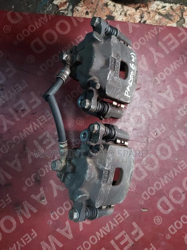 Front Brake Calliper Toyota Passo - thumbnail 3