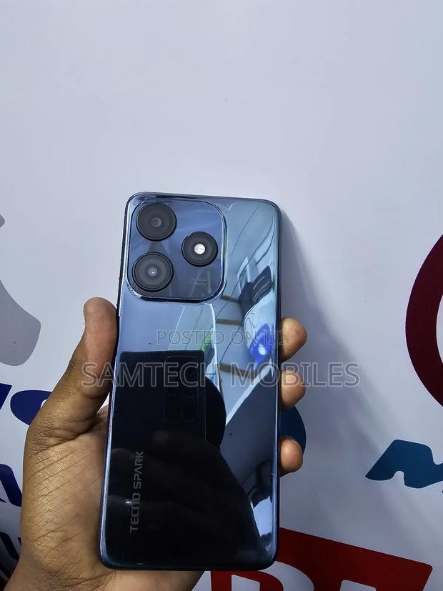 Tecno Spark 10C 128 GB Black - thumbnail 3