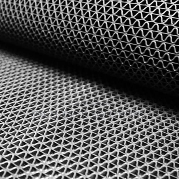 Waterproof Anti-slip Safety Mat – Ideal For Bathrooms Gyms