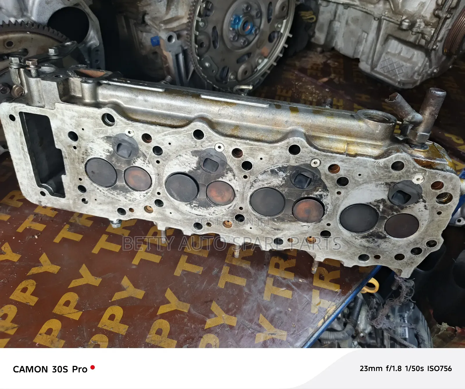 4m40 Cylinder Head
