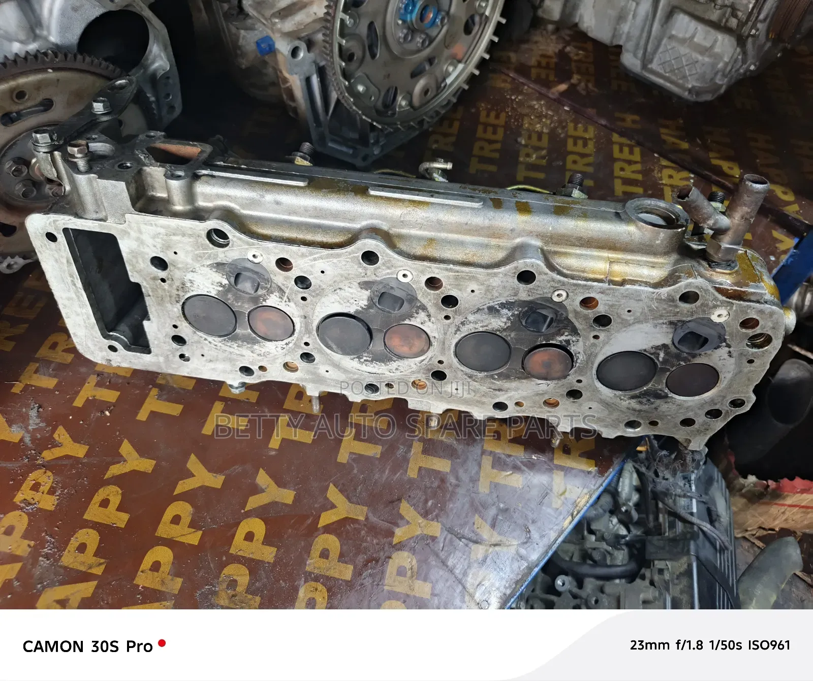 4m40 Cylinder Head