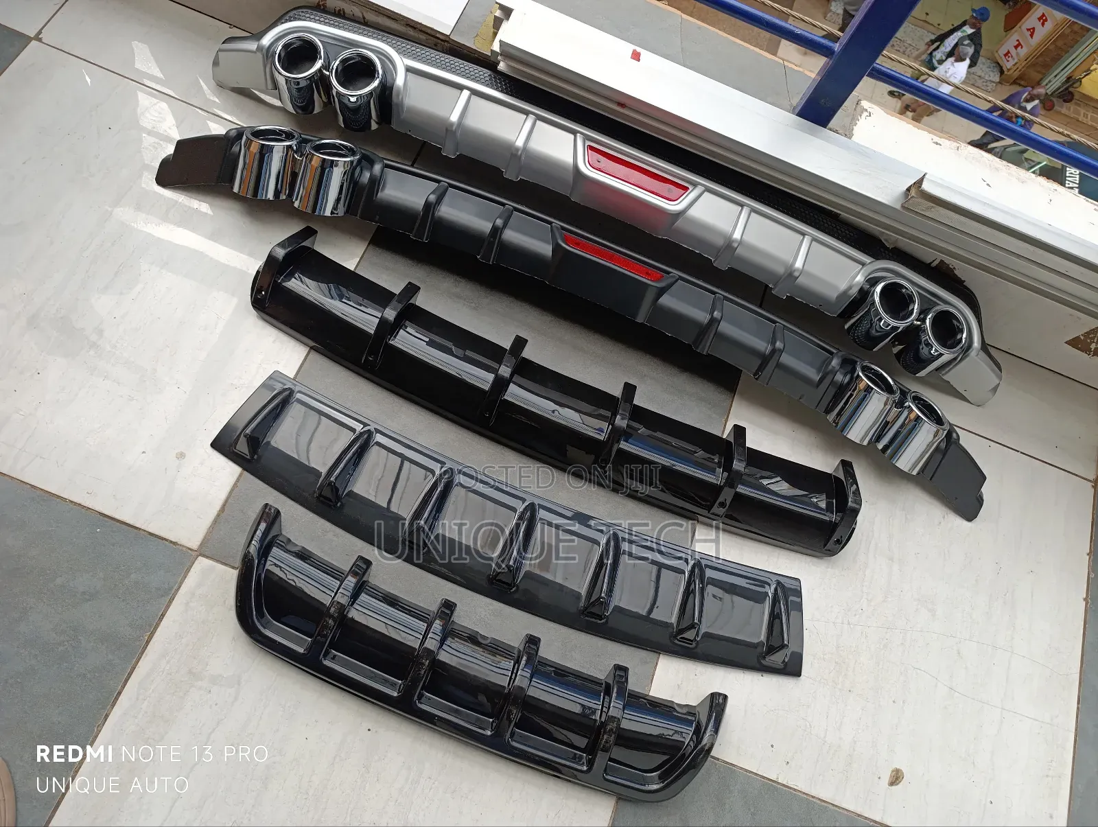 High Quality Universal Rear Diffuser Stylish Car Body Kit