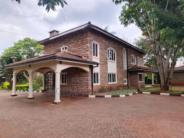 9bedroom Owne Compound in Kiliman to Rent
