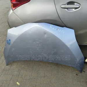 Ractis 2008/2005 Bonnet