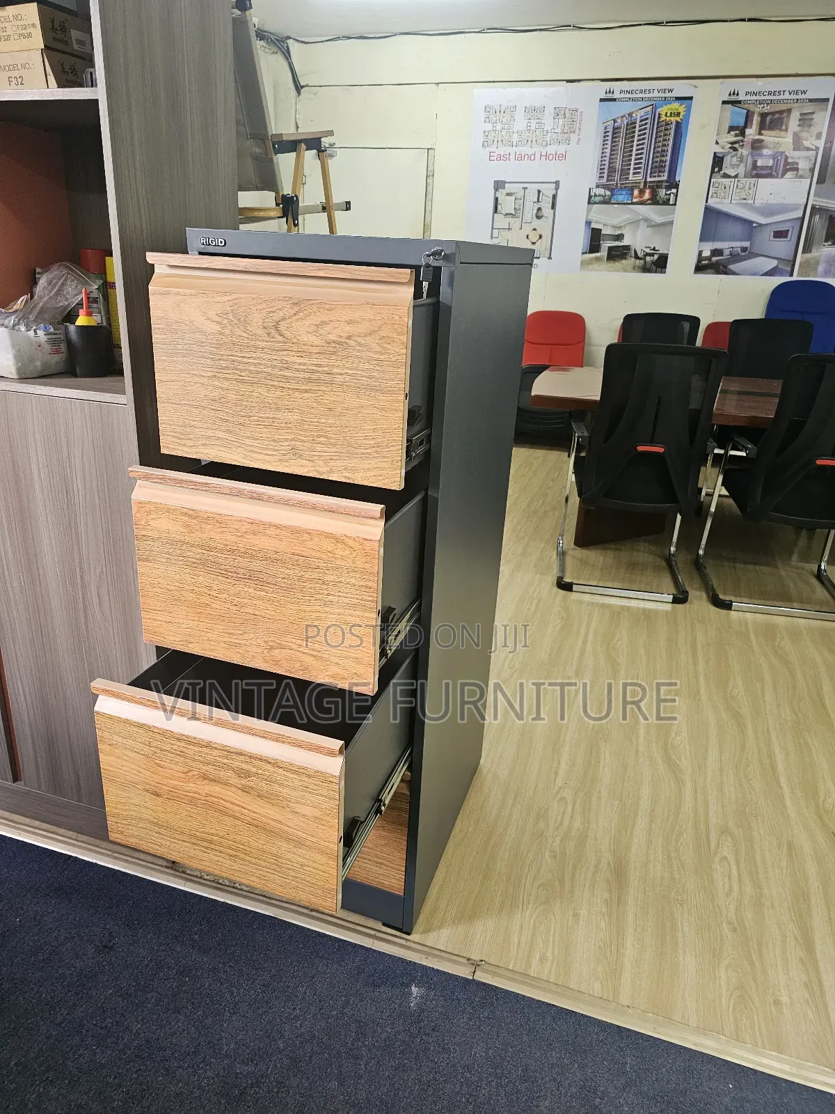Metallic Filling Cabinet ᅭ6