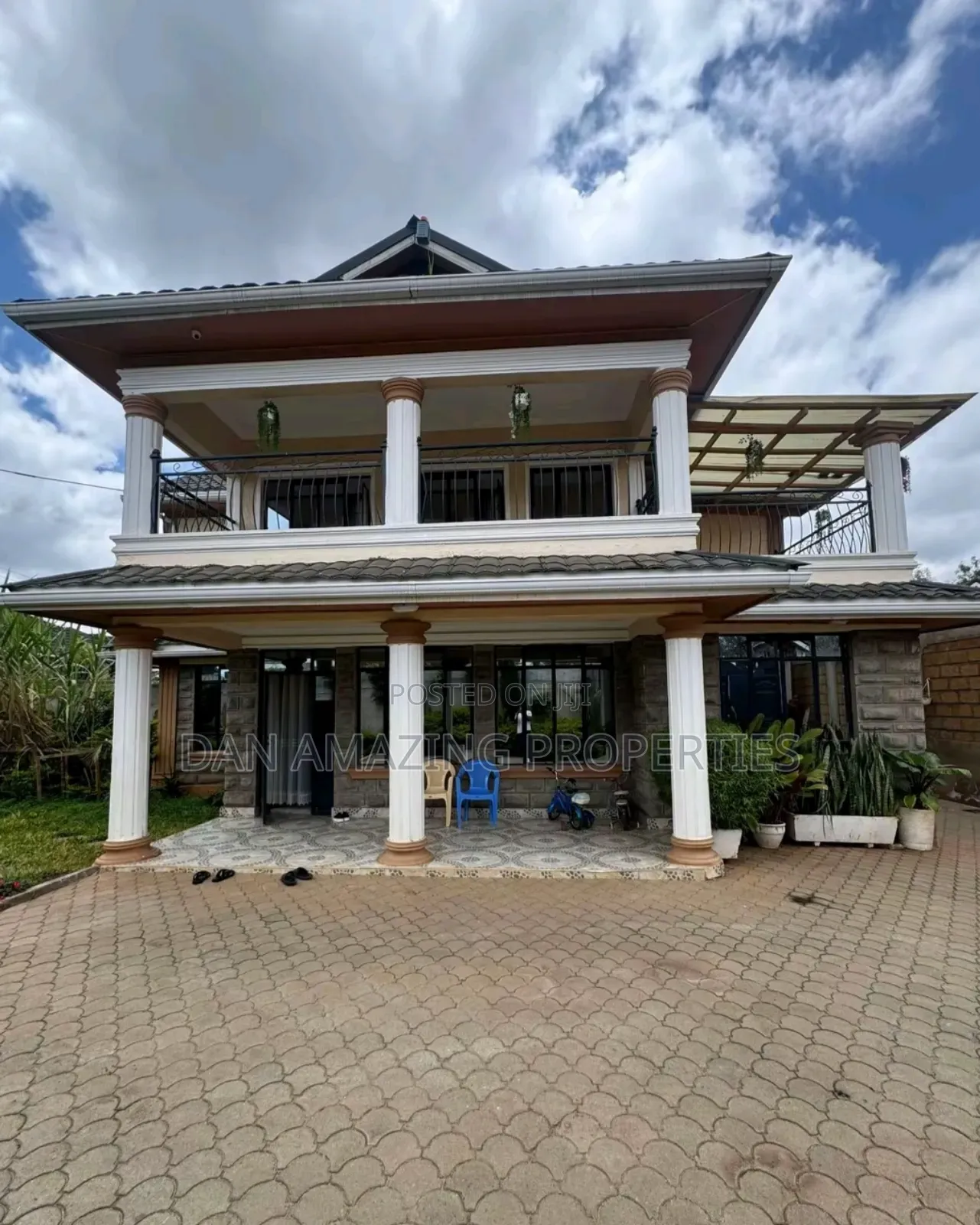 5bdrm Maisonette in Maragara Rd, Kibiku for sale