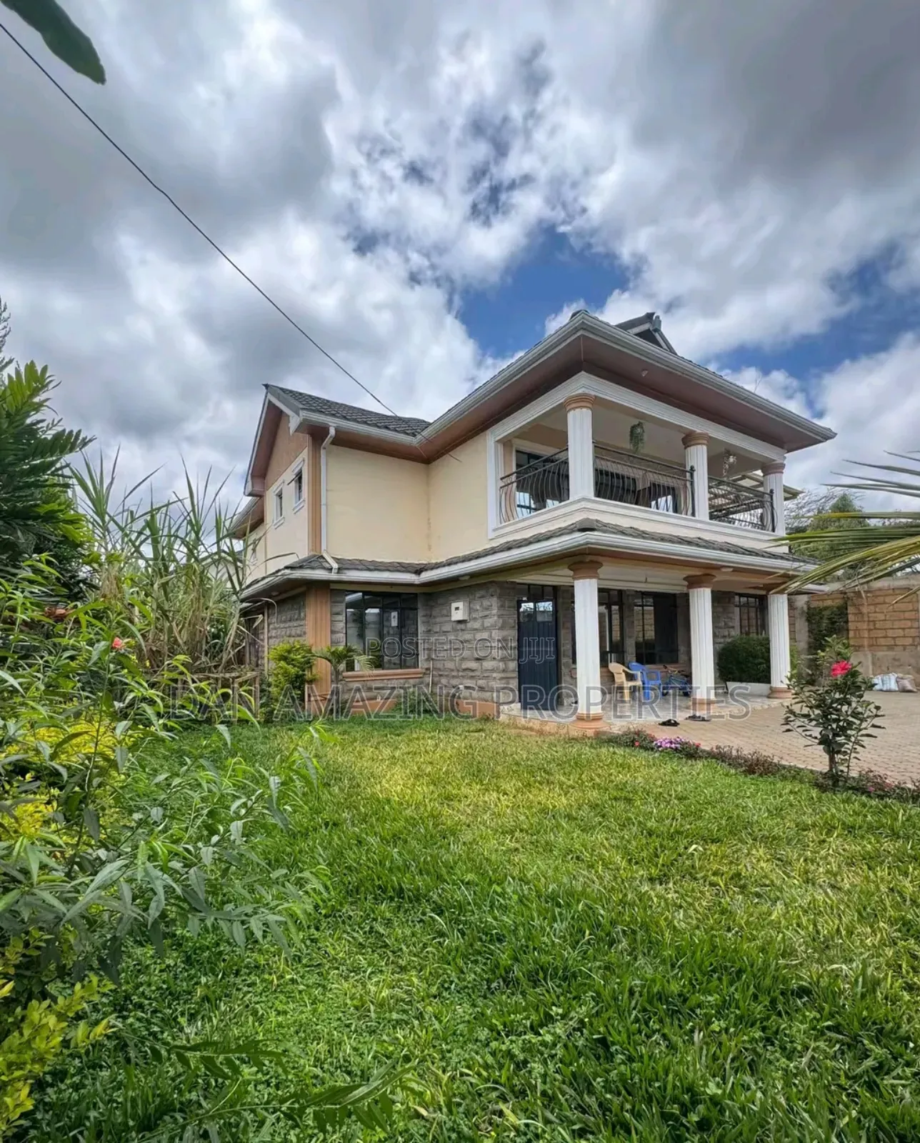 5bdrm Maisonette in Maragara Rd, Kibiku for sale