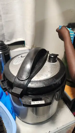 Signature 8 LTS Electric Pressure Cooker