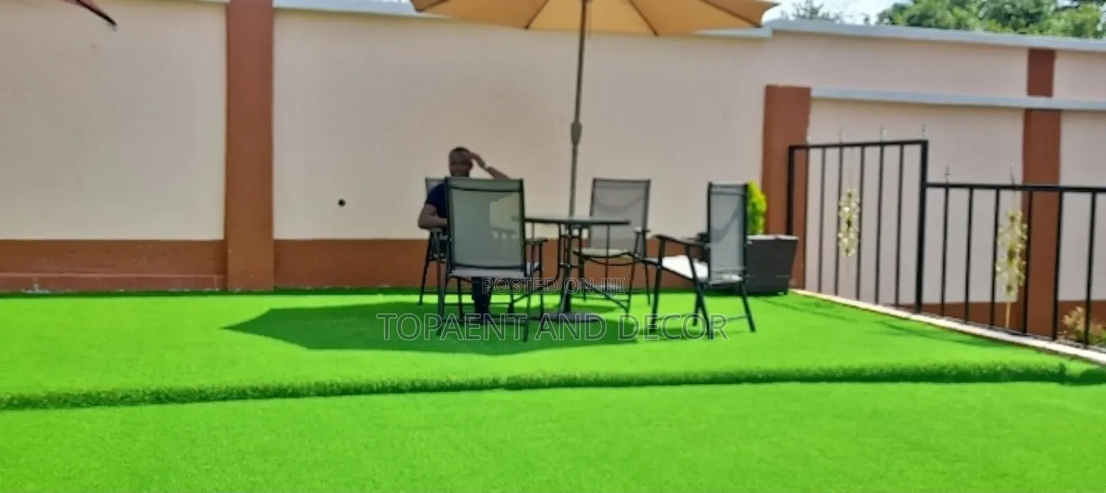 Chilling and Vibe Under Decorative Artificial Green Grass Carpet