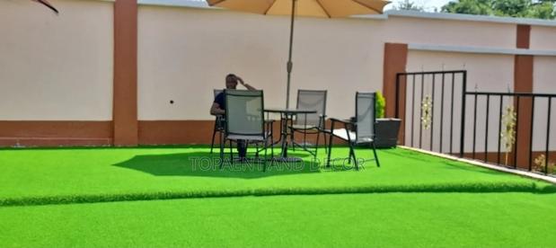 Chilling and Vibe Under Decorative Artificial Green Grass Carpet