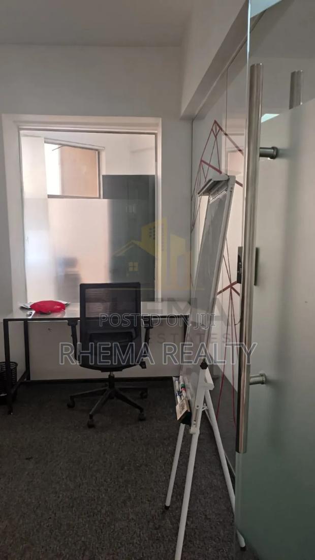 Spacious Office to Let - thumbnail 2