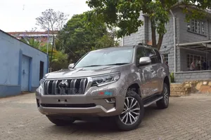Toyota Land Cruiser Prado 2.8 2018 Beige
