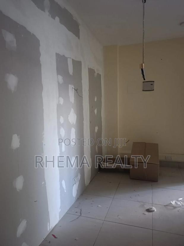 Space Available - thumbnail 5